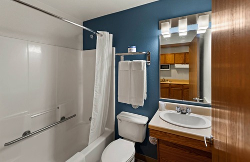 Biggs Field Hotel | WoodSpring Suites El Paso I-10 Southeast