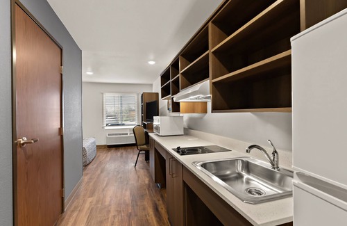 Fort Collins Hotel | WoodSpring Suites Fort Collins