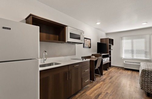 Fort Collins Hotel | WoodSpring Suites Fort Collins