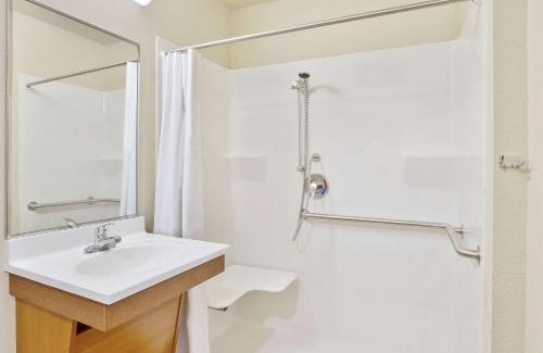 Fort Wayne Hotel | WoodSpring Suites Fort Wayne