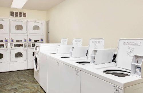 Fort Wayne Hotel | WoodSpring Suites Fort Wayne