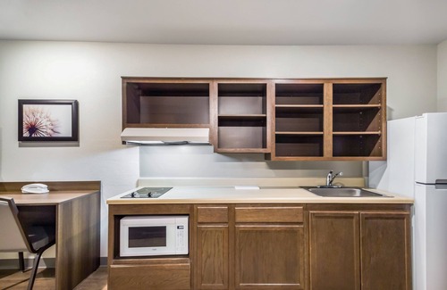 Gurnee Hotel | WoodSpring Suites Gurnee - Chicago