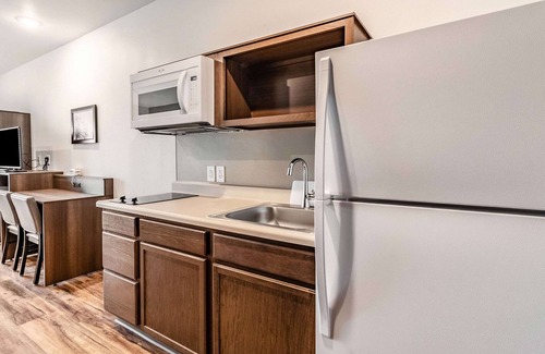 Whitestown Hotel | WoodSpring Suites Indianapolis Zionsville