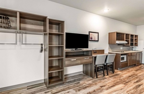 Whitestown Hotel | WoodSpring Suites Indianapolis Zionsville