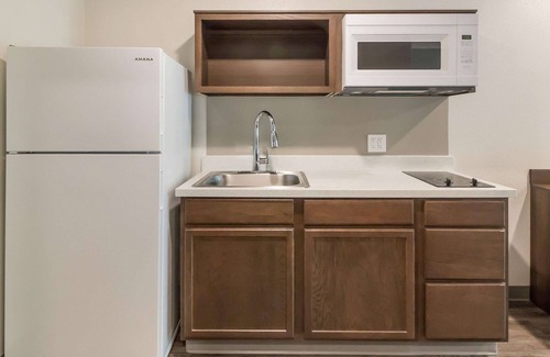 Lake Jackson Hotel | WoodSpring Suites Lake Jackson