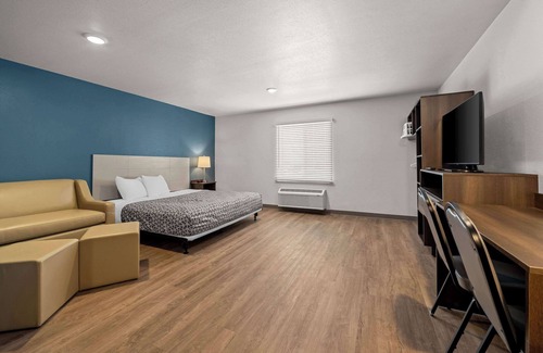 Loves Park Hotel | Woodspring Suites Loves Park Rockford