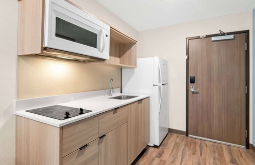 Pine Forest Hotel | Woodspring Suites Pensacola West