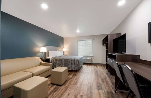 Wetmore Hotel | WoodSpring Suites San Antonio UTSA - Medical Center