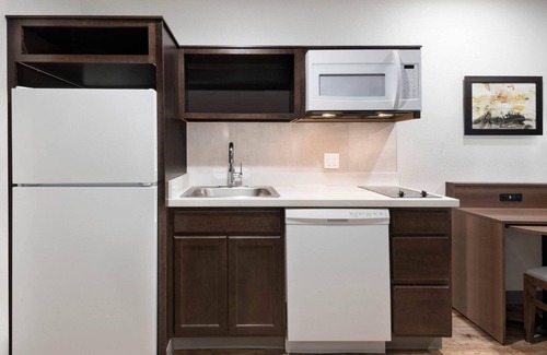 Glencoe Hotel | WoodSpring Suites St Peters-OFallon