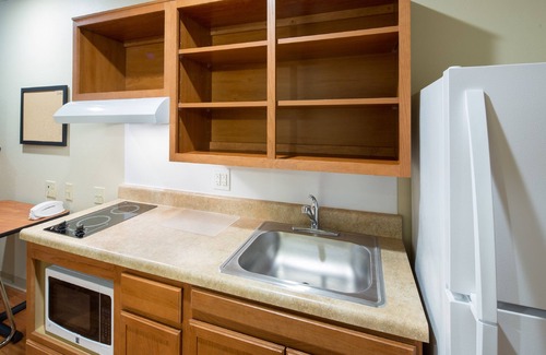 Bellmead Hotel | WoodSpring Suites Waco near University