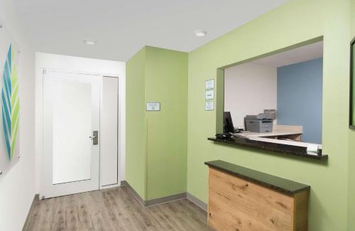 Bellmead Hotel | WoodSpring Suites Waco near University