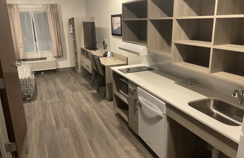 Wixom Hotel | Woodspring Suites Wixom - Novi