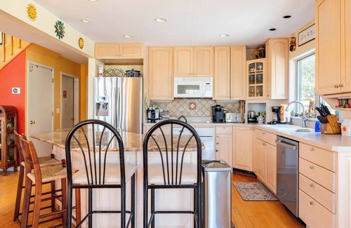 Woodstock House | Woodstock Secluded Close to Town