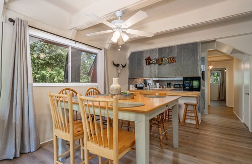 Jones Mills House | Woodsy cabin perfect for a couple or a group!