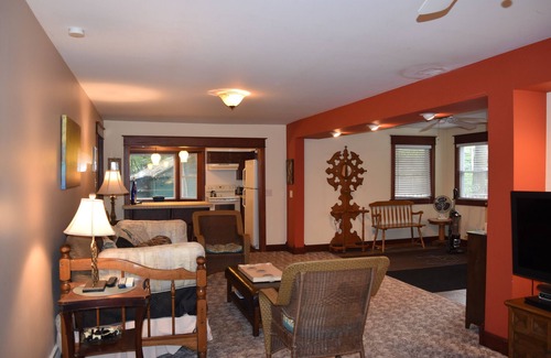 Norton Shores Cottage | Woodsy Lake House @ Lake Michigan SPeCiaL 8/23-8/28 1000 <4 family members
