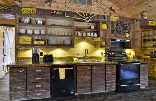 La Malbaie Ski Chalet | WOODY - Chalets de Môh