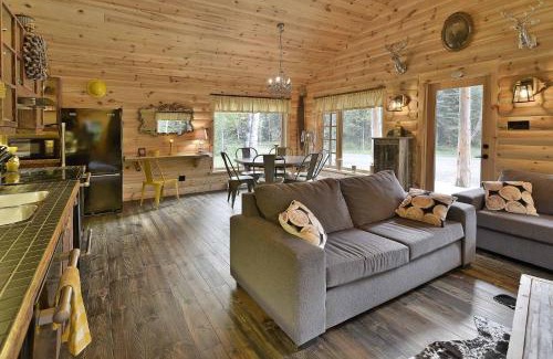 La Malbaie Ski Chalet | WOODY - Chalets de Môh
