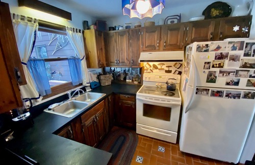Carrabassett Valley House | Woody Creek On-Mountain Ski House - 6 Bedroom, Sleeps 10, Pool Table