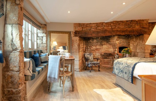 Chipping Campden Bed & Breakfast | Woolmarket House Hospitality Limited