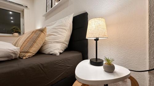 Ruckingen Apartment | Workation, Sightseeing, Klima, Private Parking, Netflix Smart TV