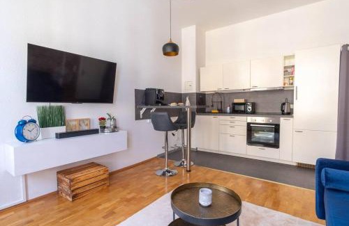 Zentrum-West Apartment | working place, Netflix, 4k TV, heart of Leipzig