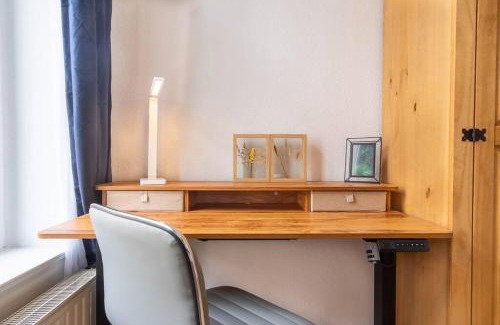 Zentrum-West Apartment | working place, Netflix, 4k TV, heart of Leipzig