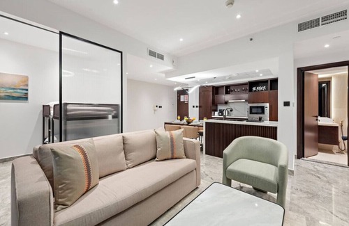 Downtown Dubai Apartment | World Class | 2BR | Dubai Skyline & Sea view