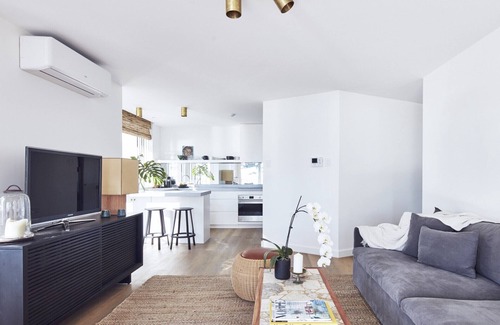 Manly Apartment | World Famous Beach Front Apartment in Manly