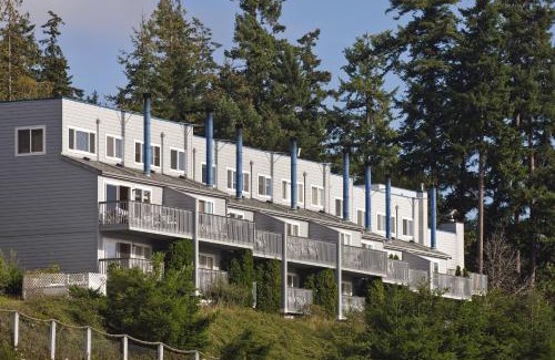 Adelma Beach Resort | WorldMark Discovery Bay