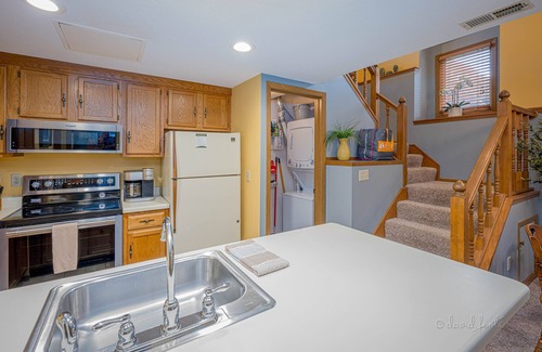 The Galena Territory House | Worry Free!/Fireplace/Clean + Quiet/Close to Indoor Pool, Trails, Town