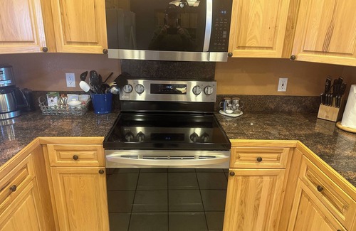 Dillon House | WORTH IT Stocked, Clean Garage, walk to Dillon/shop, decks, grill- read reviews!