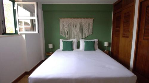 Almocageme Hotel | WOT Sintra Sarrazola