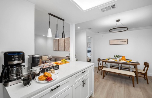 Featherock House | WOW! Pickleball Gym Stylish Modern Living