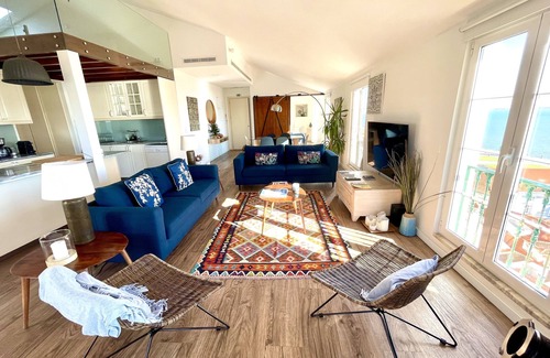 Martires Apartment | WOW! Tagus River @ your feet! Your Luxury Apartment in Lisbon