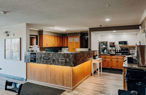 Morris Hotel | Wrangler Hotel