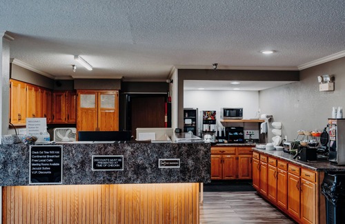 Morris Hotel | Wrangler Hotel