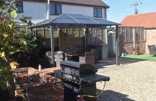 Louth Cottage | Wren Cottage, Howdales