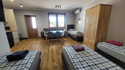 Checiny Apartment | Wrzosowe Wzgórze - Nowe Apartamenty i Studia