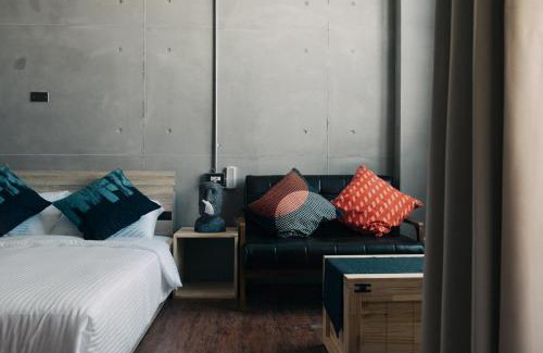 Kaohsiung City Centre House | Wuhoo House