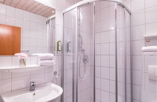Poertschach am Woerthersee Bed & Breakfast | WUNDERs Ferienpension