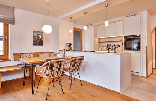 Garmisch-Partenkirchen Apartment | WunderSchön - cosy holiday flat with modern design and alpine charm