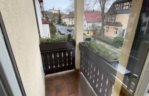 Rudolstadt Apartment | Wunderschöne Altbauwohnung mit Grosser Sonnenterrasse