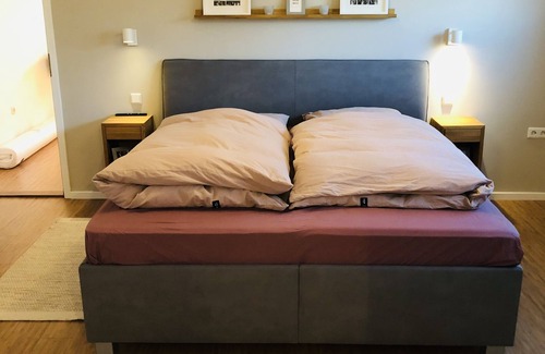 Wiesmoor Apartment | Wunderschöne, Ebenerdige 100qm Wohnung mit Garten im Herzen von Ostfriesland
