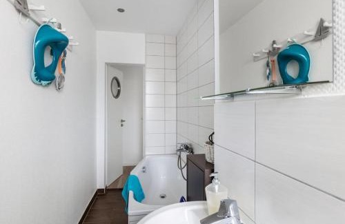 Zwenkau Apartment | Wunderschöne Wohnung am See auch für Familien