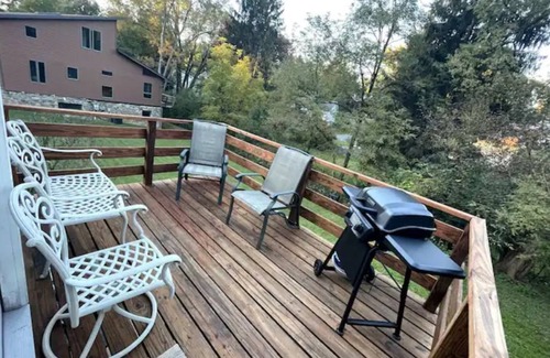Morgantown House | WVU Football, Ruby Memorial