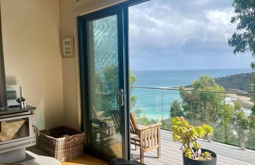 Wye River House | Wye Wander - A tranquil getaway offering stunning beach and bush views