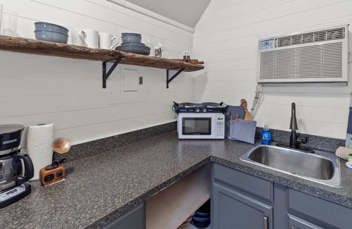 Oil City Cabin | Wyldewood~Caddo Lake Cabin 2 with Kayaks! Emerald Isle Cabins, Shreveport, La.