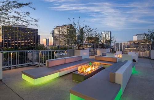 Civic District House | Wyndham Austin, 2 Bedroom Condo, Free WifI
