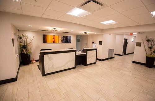 Des Plaines Hotel | Wyndham Chicago O'Hare