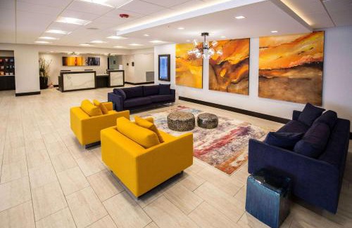 Des Plaines Hotel | Wyndham Chicago O'Hare